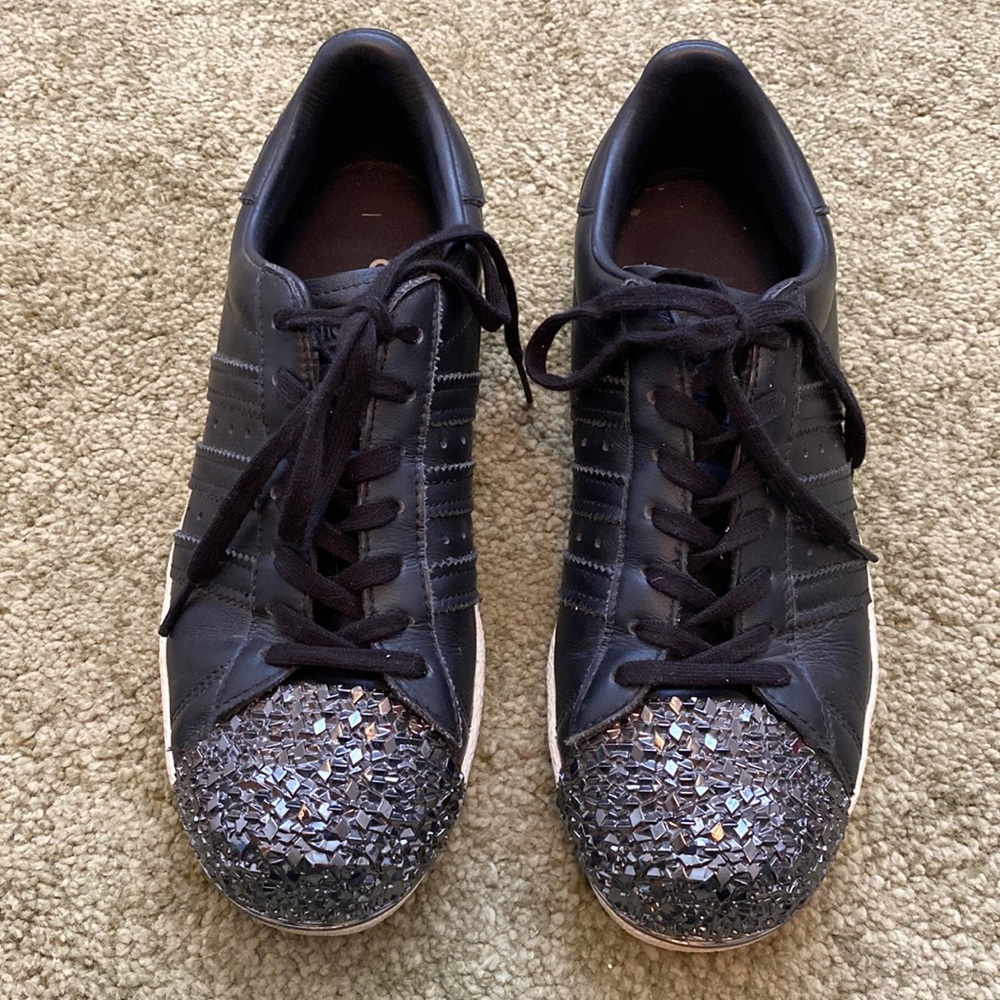 Gently Worn Women’s Size 8 Adidas Superstar 80s 3D Metal Toe Black Sneakers